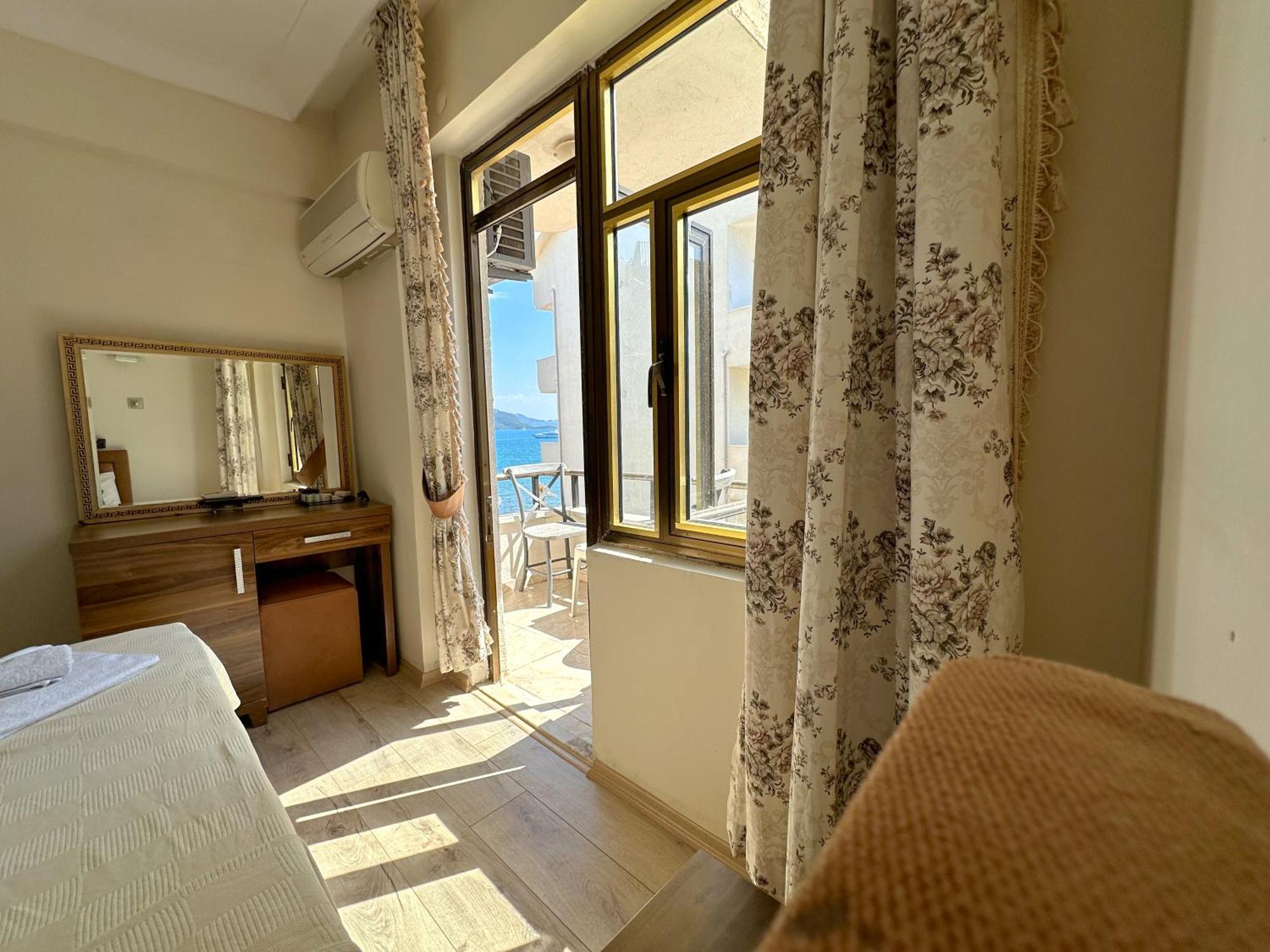 Reis Beach Hotel Marmaris Exteriör bild