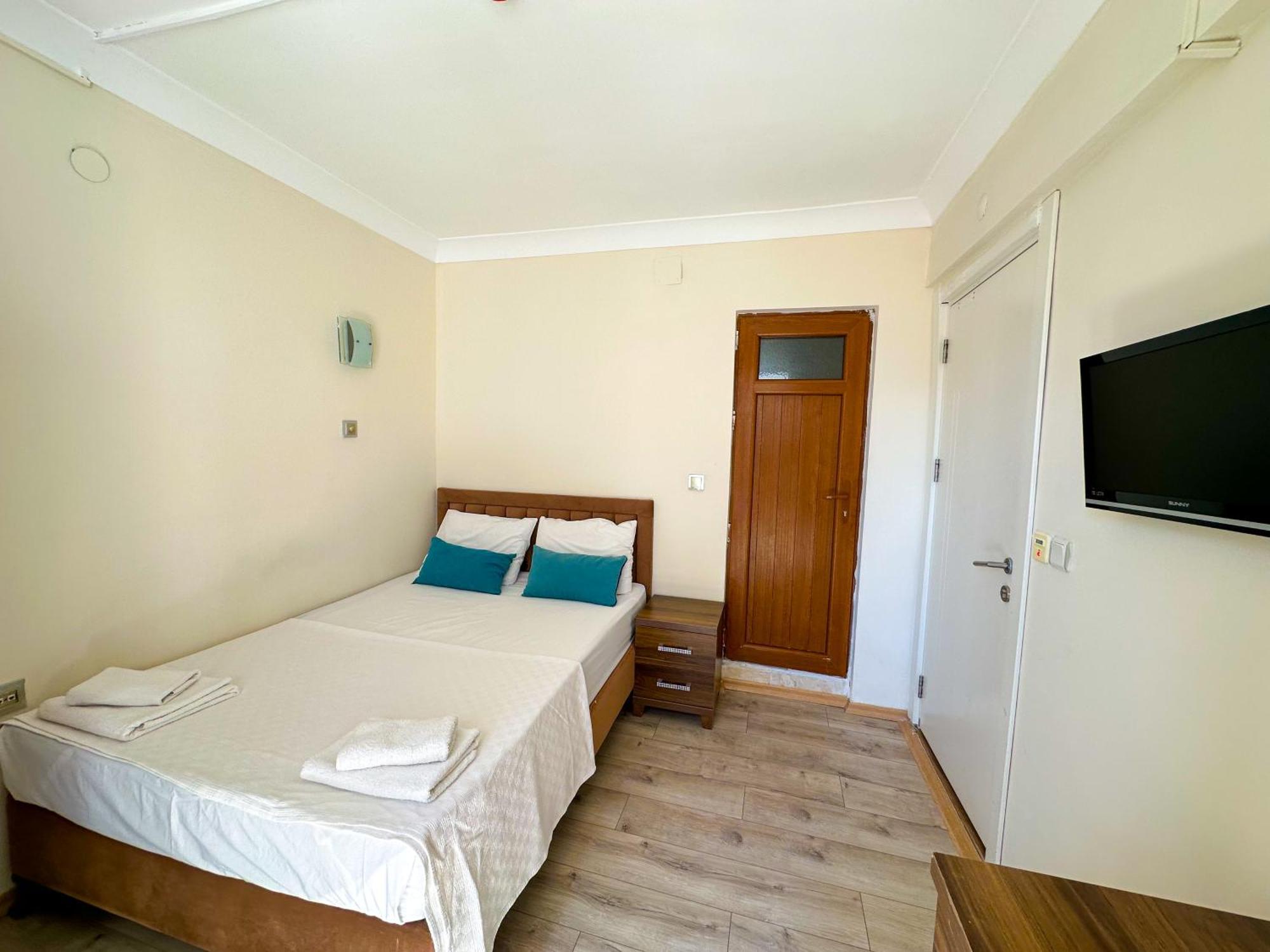 Reis Beach Hotel Marmaris Exteriör bild